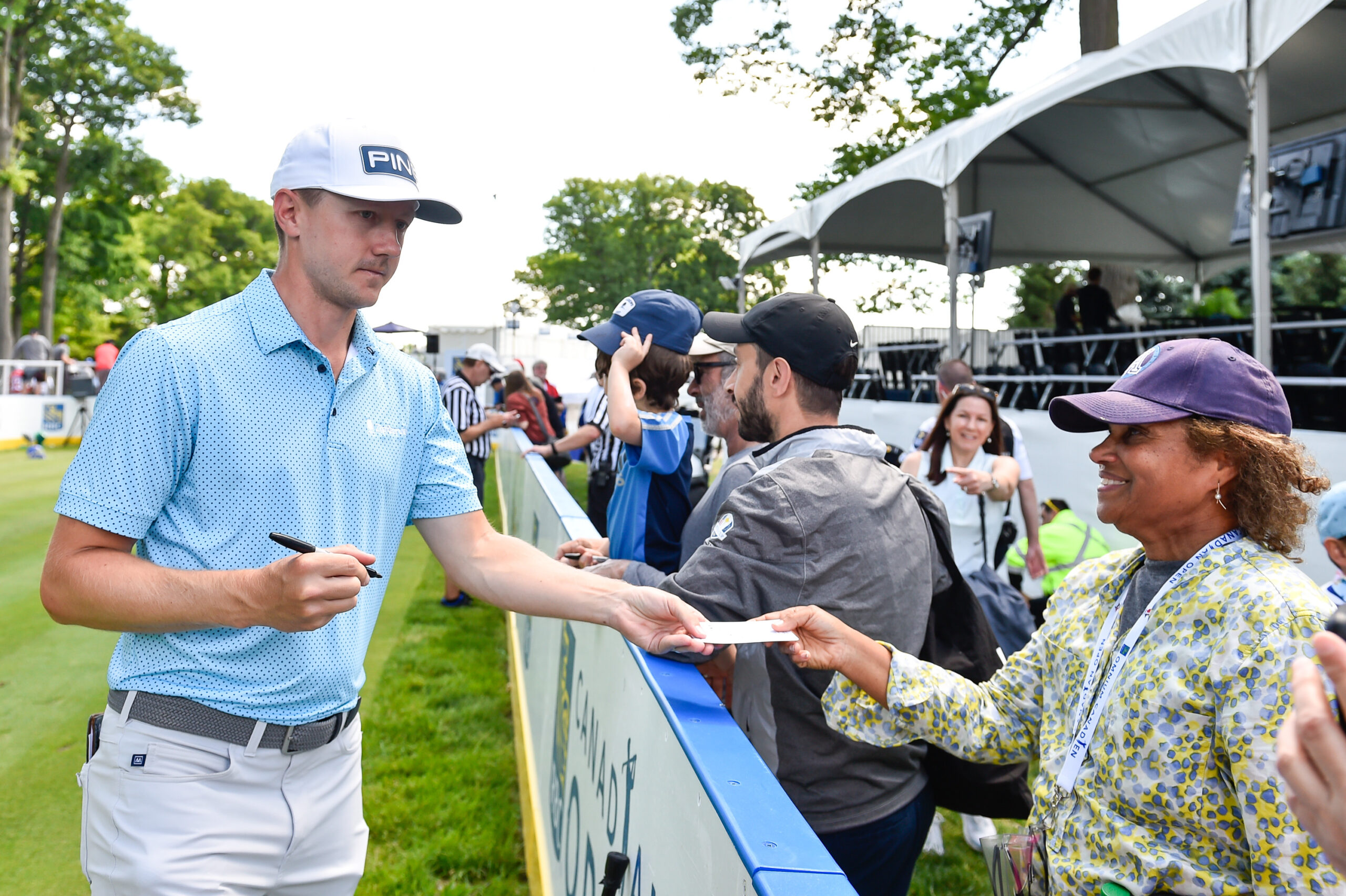 Crowd supports Weir, Hughes, and Hadwin bright and early at Canadian Open -  RBC Canadian Open
